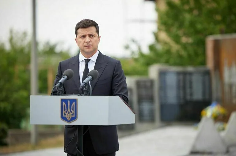 Зеленский издал документ о непризнании указов Путина по Крыму и Донбассу