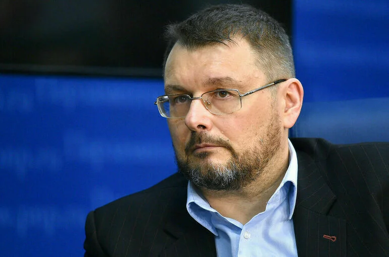 Федоров предложил ограничить выдачу микрозаймов в зависимости от трудового стажа
