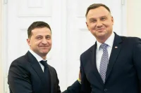 Зеленский и Дуда проводят телефонные консультации после удара ВС РФ по Киеву