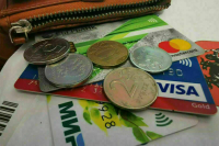 Два киргизских банка перестали обслуживать карты «Мир»