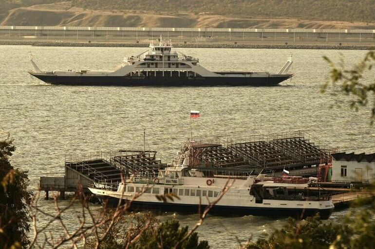 Судоходство на Керченской паромной переправе возобновлено