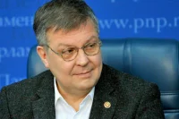 Политолог Мартынов не исключил досрочных парламентских выборов в Британии