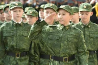 Школьников научат маршировать и стрелять из автомата