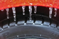 Автоюристы оценили возможное введение штрафов за шины не по сезону