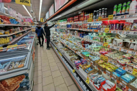 В России за неделю подорожали черный чай, куриные яйца и спички