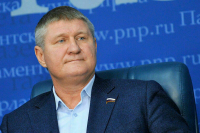 Шеремет не исключил рассмотрения Госдумой вопроса об увеличении срока службы в армии