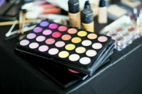 Lancome и Yves Saint Laurent возобновляют поставки в Россию                                                  