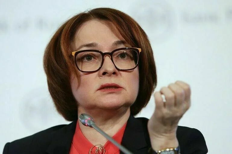 Набиуллина считает важным задействовать деньги НПФ в развитии экономики