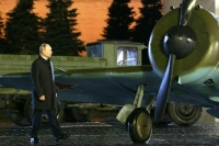 Путин осмотрел выставку об истории обороны Москвы на Красной площади