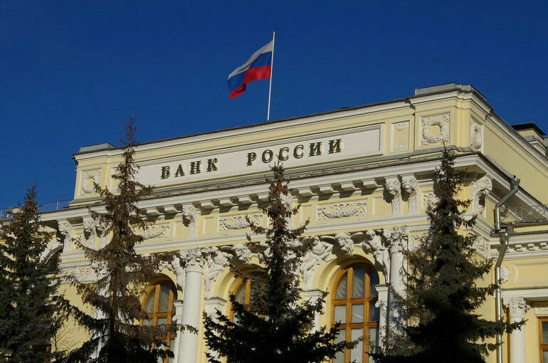 Центробанк прогнозирует, что спад ВВП в III квартале составит 4%