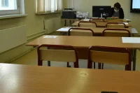 Приоритетное зачисление в одну школу распространят на приемных детей