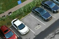 Кто и когда может бесплатно парковаться в Москве, Петербурге и в Крыму