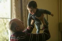 На выплаты детям из малообеспеченных семей направят еще 27,5 млрд рублей