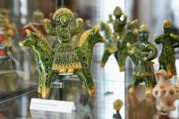 О чем свистит петровская игрушка