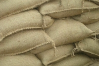 МИД: Российские удобрения для нуждающихся стран заблокированы в Латвии