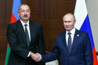 Путин поговорил по телефону с Алиевым