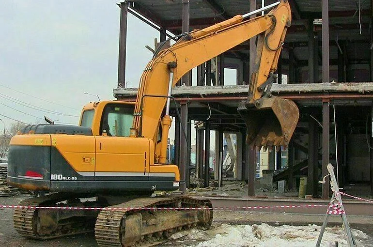 При каких условиях самовольную постройку сносить не станут