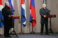 Путин поделился с президентом Кубы воспоминаниями о Кастро
