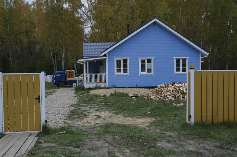От НДФЛ хотят освободить семьи, продающие жилье вместе с землей