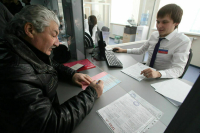 Кабмин намерен активнее привлекать паспортно-визовый сервис к работе с мигрантами