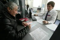 Кабмин намерен активнее привлекать паспортно-визовый сервис к работе с мигрантами