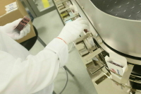 Производство лекарств будут лицензировать по упрощенной процедуре на постоянной основе