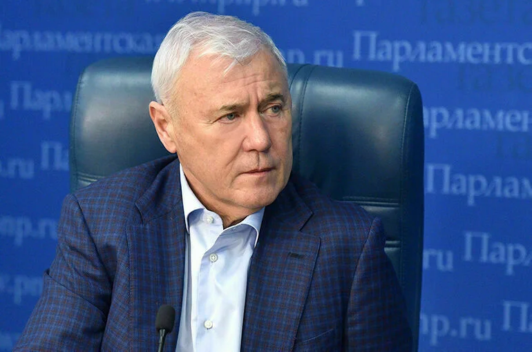 Аксаков указал на необходимость возврата Россельхозбанка в SWIFT при внешней торговле