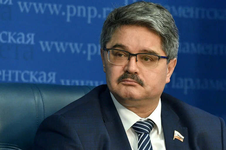 Широков предложил помочь судоходным компаниям обновить транспорт