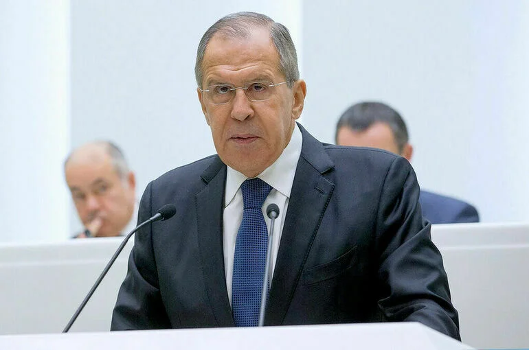 Лавров заявил, что Россия не просила о переговорах с Украиной