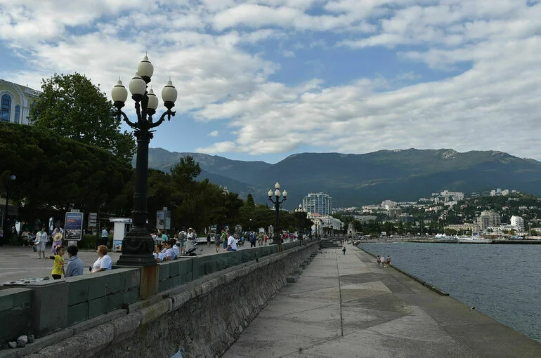В Крыму отмечают День добровольца