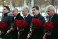 Володин и главы делегаций ПА ОДКБ возложили цветы к Могиле Неизвестного Солдата