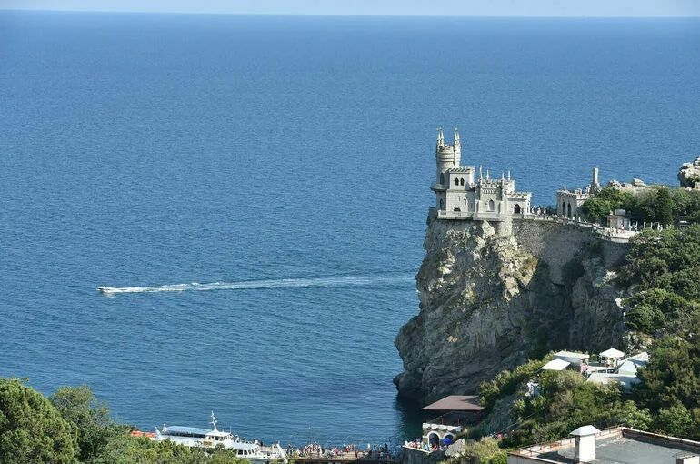 В Крыму работает 65 круглогодичных санаториев