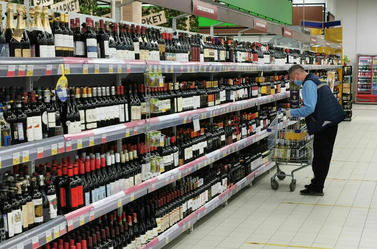Новые субъекты получат переходный период для регулирования рынка алкоголя
