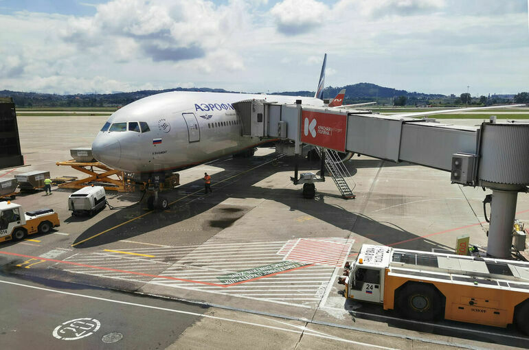 Авиаперевозчикам продолжат компенсировать расходы в 2023 году