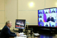 Путин потребовал добиться ощутимого роста реальных зарплат в РФ