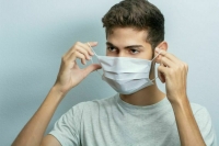 Онищенко дал рекомендации заболевшим свиным гриппом