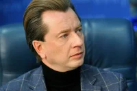 Бурматов рассказал, почему искусственная елка лучше живой
