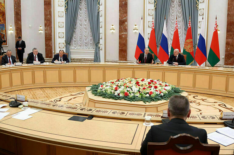 В Минске начались переговоры Путина и Лукашенко