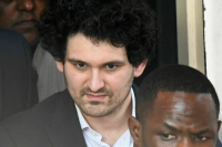 Основатель биржи FTX Сэм Бэнкман-Фрид согласился на экстрадицию в США