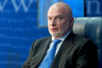 Клишас заявил, что россиянам не будут запрещать выезд из страны