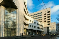 Почти 100 человек эвакуированы с территории Боткинской больницы из-за пожара