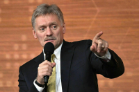 Песков: Расширение поставок оружия Киеву не способствует урегулированию конфликта на Украине