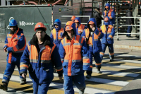 Трехсторонняя комиссия поддержала законопроект о регулировании найма иностранцев