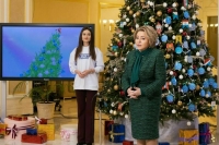 Матвиенко поговорила с двумя ребятами, которым исполнила предновогодние желания