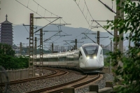 В генконсульстве РФ сообщили о поэтапном открытии наземного сообщения с КНР