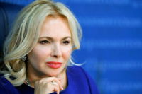 Сенатор Ковитиди призвала исключить из ООН страны, поставляющие оружие Украине