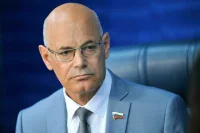 Круглый предложил закрепить в законе функции страховщиков в системе ОМС