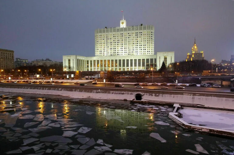 Кабмин предложил мониторить социальную защищенность сотрудников МВД, МЧС и СК