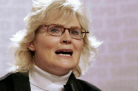 СМИ: Ламбрехт подала в отставку с поста главы минобороны Германии