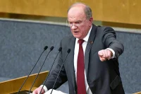 Зюганов предложил ввести бесплатное питание для старшеклассников